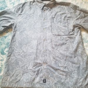 Columbia Blue Floral Short Sleeve Button up Size L